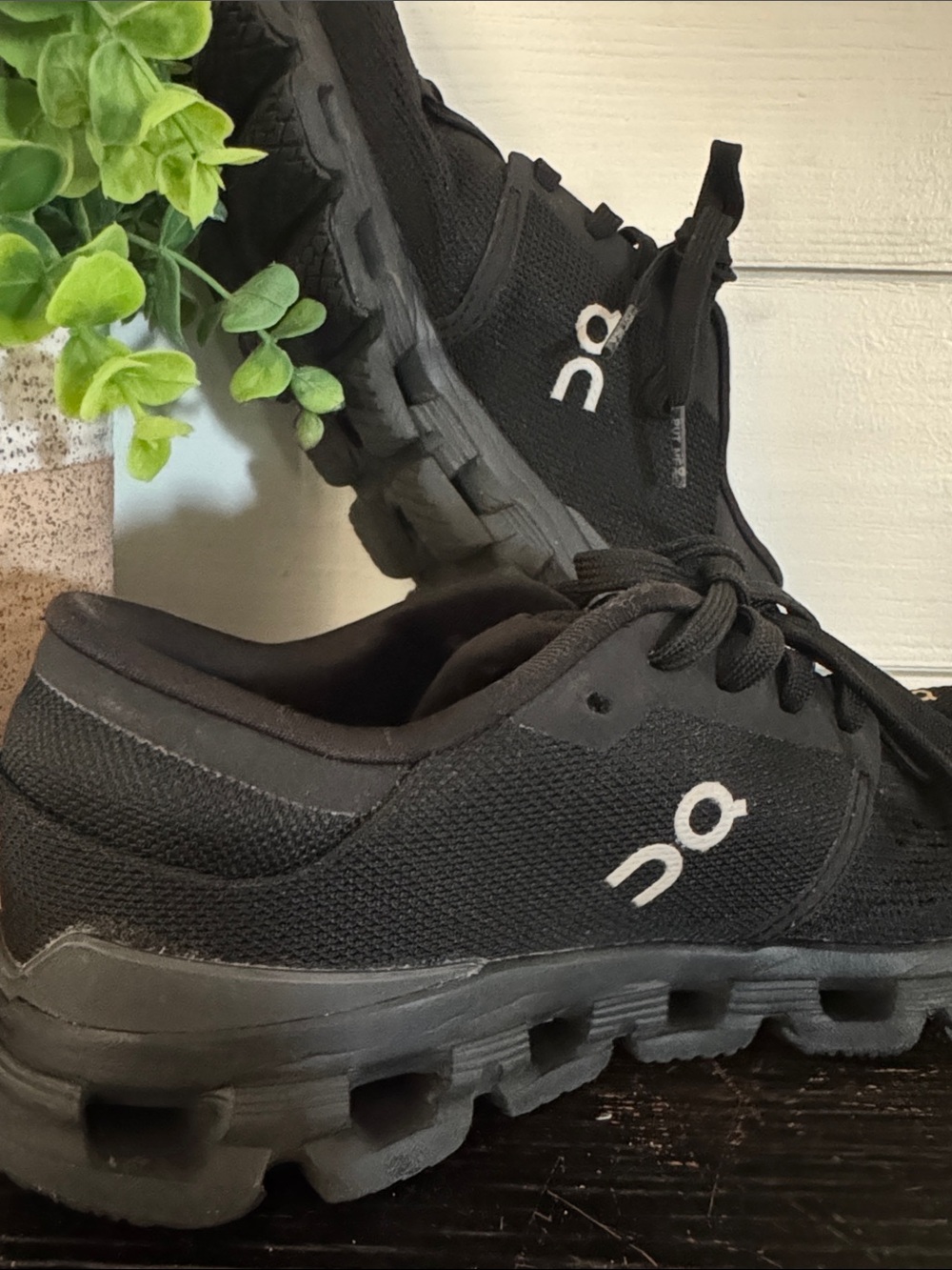 On Running cloud x Black Athletic Sneakers with White Logo - Picture 14 of 16